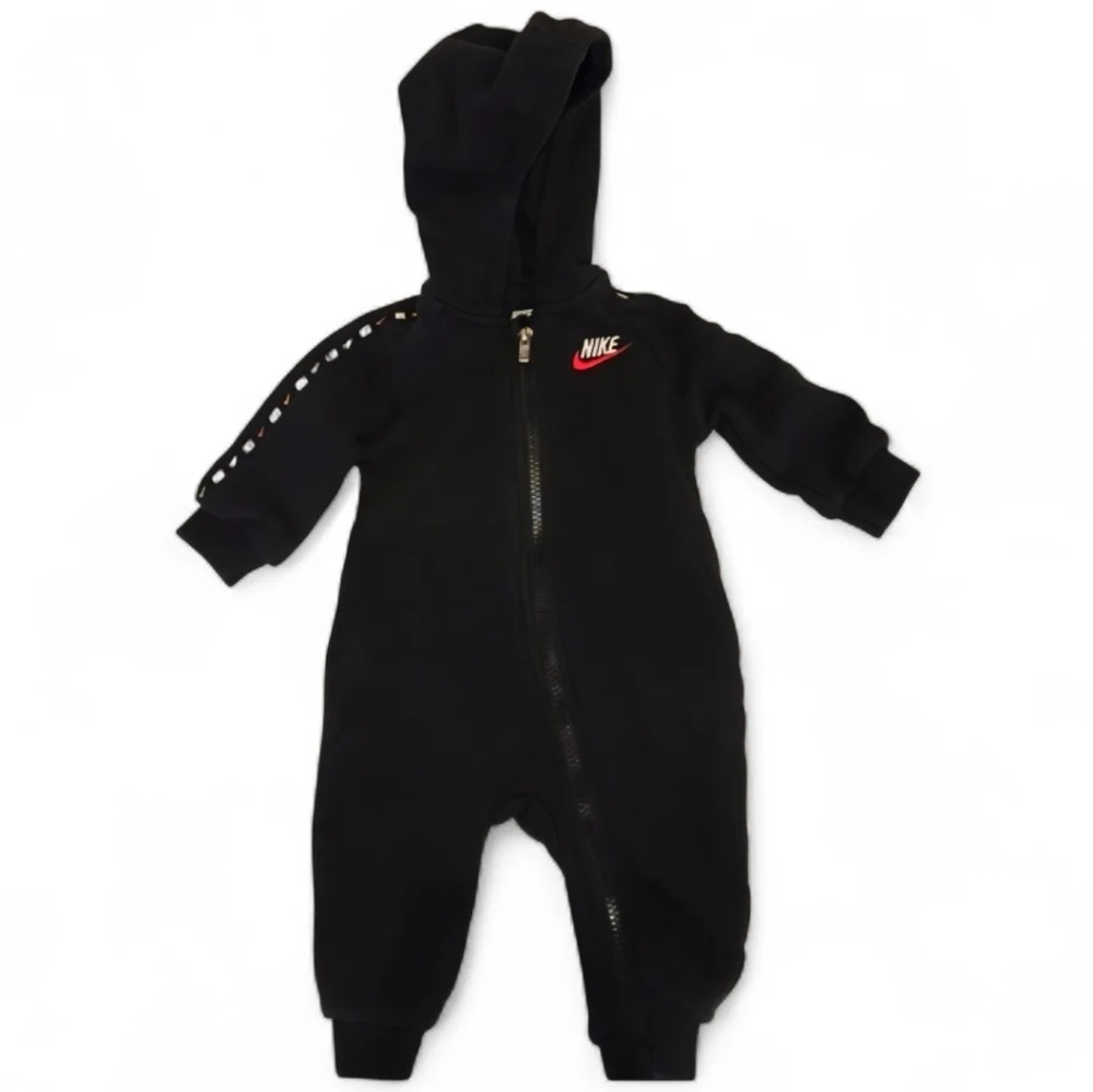 Nike Black Baby Boys Zip Up Hooded Winter Outfit 6-9 Months Coveralls Jumpsuit